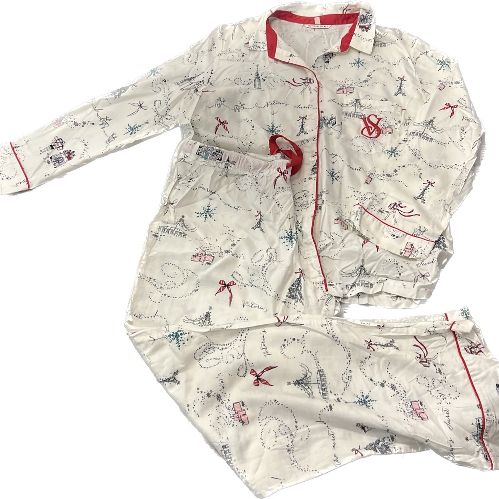 Victoria’s Secret, large regular, flannel pajamas with Parisian/NYC pattern.
